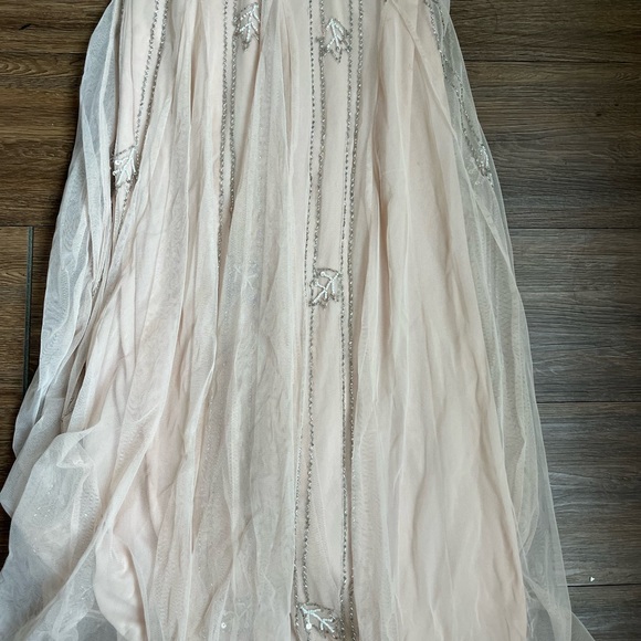 LACE & BEADS KEEVA NUDE BLUSH BRIDESMAID DRESS - Picture 6 of 16